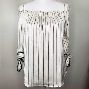 Sweet Wanderer M off the shoulder top